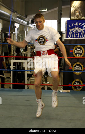 Boxing - Lonsdale 50th Anniversary Challenge - Libertys Gym Stock Photo