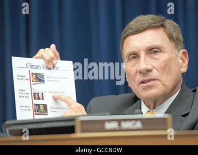 Washington, District of Columbia, USA. 7th July, 2016. United States Representative John Mica (Republican of Florida) uses a printed timeline to question FBI Director James Comey as he testifies before the United States House Committee on Oversight and Government Reform following his announcement on Tuesday that he would recommend not to prosecute former US Secretary of State Hillary Clinton for maintaining a private server on Capitol Hill in Washington, DC on Thursday, July 7, 2016.Credit: Ron Sachs/CNP. © Ron Sachs/CNP/ZUMA Wire/Alamy Live News