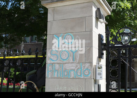 St. Paul, Minnesota, USA. 9th July, 2016. Grafitti left by protesters in front of the home of Minnesota Governor Mark Dayton, in the aftermath of the police shooting of Philando Castile. Credit:  Gina Kelly / Alamy Live News Stock Photo