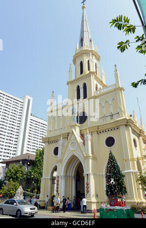 the assumption cathedral on christmas in the cityquater of Bangrak at the Mae Nam Chao Phraya River in the city of Bangkok in Th Stock Photo