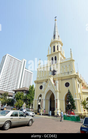 the assumption cathedral on christmas in the cityquater of Bangrak at the Mae Nam Chao Phraya River in the city of Bangkok in Th Stock Photo