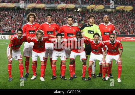 Soccer - UEFA Europa League - Quarter Final - First Leg - Benfica v Liverpool - Stadium of Light. Benfica team group Stock Photo