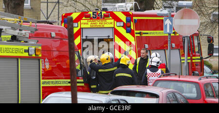 Fire officers at Shirley Towers in Church Street, Southampton, where two firefighters died while tackling a blaze. Stock Photo