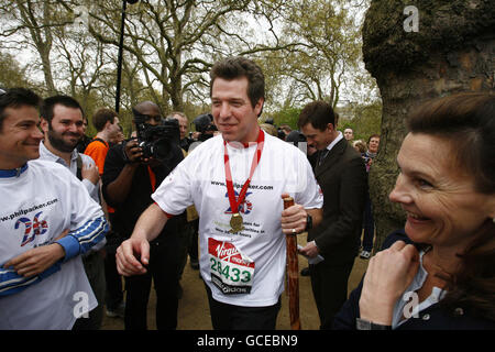 Major Phil Packer completes marathon Stock Photo