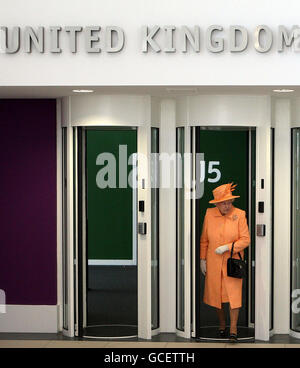 Queen opens new military building Stock Photo