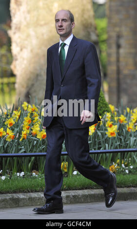 Transport Secretary Lord Adonis arrives at 10 Downing Street, London for an emergency cabinet meeting regarding the volcanic ash. Stock Photo