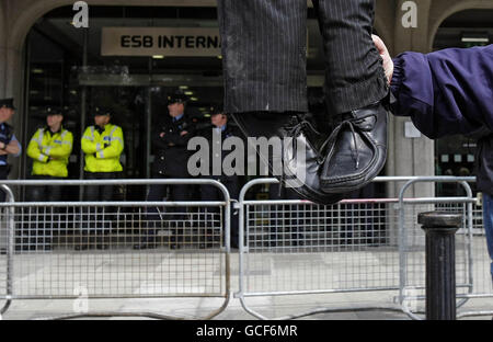 Eirigi protest at bank HQ Stock Photo