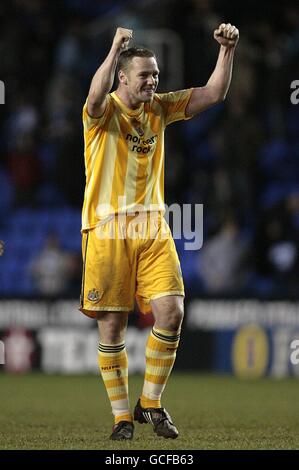 Soccer - Coca-Cola Football League Championship - Reading v Newcastle United - Madejski Stadium. Newcastle United's Kevin Nolan celebrates after the final whistle. Stock Photo