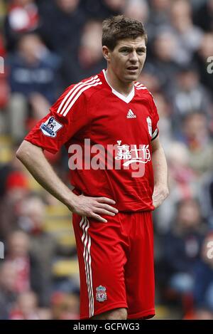 Soccer - Barclays Premier League - Liverpool v Chelsea - Anfield. Steven Gerrard, Liverpool Stock Photo