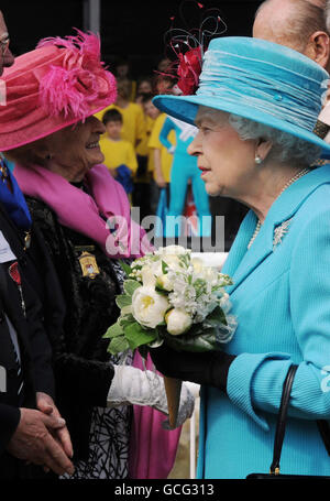 Queen Elizabeth II arrives in Scarborough, North Yorkshire where she opened the newly-restored Open Air Theatre in Northstead Manor Gardens, which is the largest outdoor theatre in Europe. Stock Photo