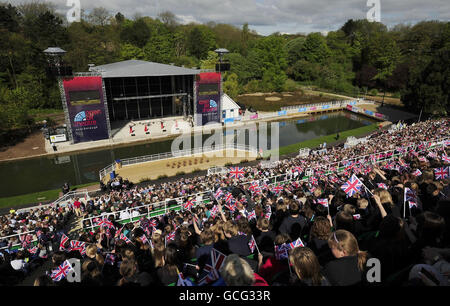 The newly-restored Scarborough Open Air Theatre in Northstead Manor Gardens, Scarborough, North Yorkshire, with an audience of more than 6,500 people, as it was officially opened by the Queen. Stock Photo