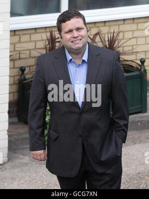 2007 winner of the show Paul Potts arriving for the final of Britain's Got Talent, at The Fountain Studios in Wembley, north London. Stock Photo