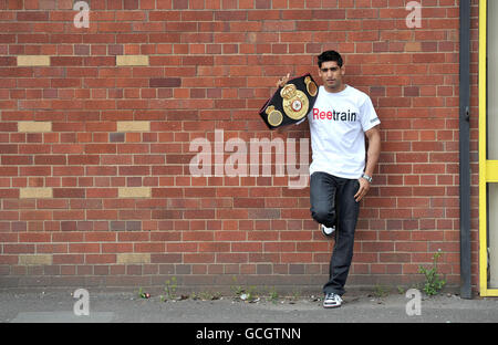 Boxing - Amir Khan Press Call - Gloves Community Centre Stock Photo