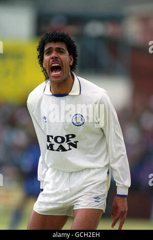 CHRIS KAMARA (SU) JASON DOZZELL (TH) SHEFFIELD UNITED V TOTTENHAM HOTSPUR  Stock Photo - Alamy