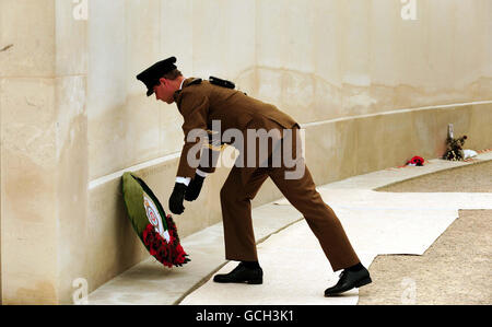 The Earl of Wessex lays a wreath during the dedication ceremony of 119 names of UK armed forces members, added to the Armed Forces Memorial in April and May, who lost their lives during the course of duty in 2009, at the National Memorial Arboretum in Alrewas, Staffordshire. Stock Photo