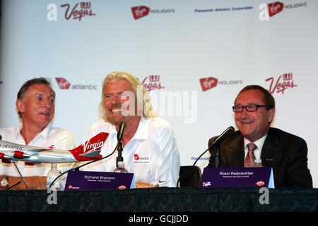 Sir Richard Branson (centre) President of Virgin Atlantic with Steve Ridgway (left) CEO of Virgin Atlantic and Rossi Ralenkotter (right), President and CEO Las Vegas Convention and Visitors Authority, announce that Virgin Atlantic will start flying a direct route from Manchester to Las Vegas, at the Bellagio Hotel in Las Vegas, USA. Stock Photo