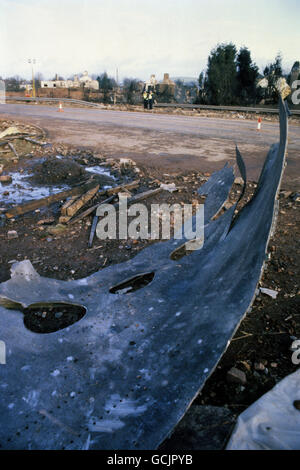 Air Accidents Lockerbie debris in gardens of Pan AM 747 November 1988 ...