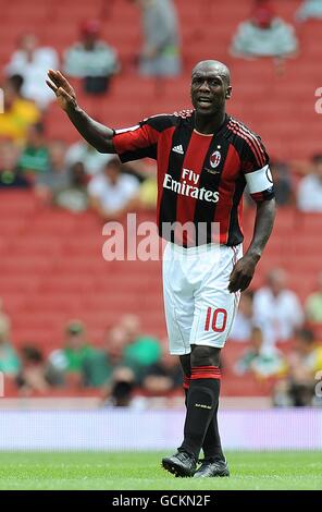 Soccer - Emirates Cup 2010 - AC Milan v Olympique Lyonnais - Emirates Stadium Stock Photo