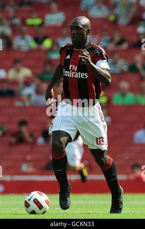 Soccer - Emirates Cup 2010 - AC Milan v Olympique Lyonnais - Emirates Stadium Stock Photo