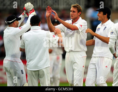 Cricket - npower First Test - Day Two - England v Pakistan - Trent Bridge Stock Photo