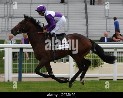 Jockey Eddie Ahern on Kyllachy Spirit goes to post in the John Guest E.B.F Maiden Stakes Stock Photo