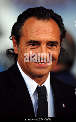 Soccer - International Friendly - Italy v Ivory Coast - Upton Park. Italy's coach Cesare Prandelli before the game Stock Photo