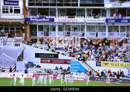 England V Pakistan Stock Photo - Alamy