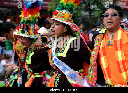 Dancers in Walworth Road, London taking part in the annual Carnaval del Pueblo which celebrates Latin American culture. Stock Photo