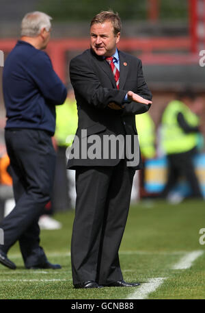 Hamilton s manager Billy Reid during the Clydesdale Bank Scottish