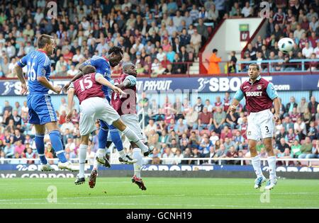 Soccer - Barclays Premier League - West Ham United v Chelsea - Upton Park Stock Photo