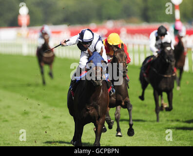 Horse Racing - Ladbrokes St Leger Day - Doncaster Racecourse. William Buick celebrates on Arctic Cosmos as he wins the Ladbrokes St Leger Stakes on Ladbrokes St. Leger Day at Doncaster Racecourse. Stock Photo