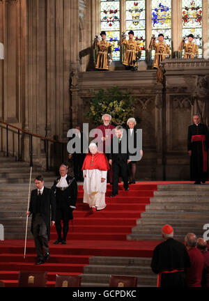 Pope Benedict XVI arrives to give a speech at Westminster Hall, London on the second day of his State Visit. Stock Photo
