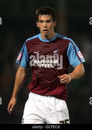 Soccer - Carling Cup - Third Round - Scunthorpe United v Manchester United - Glanford Park. Niall Canavan, Scunthorpe United Stock Photo