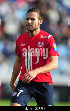 Soccer - French Premiere Division - Lille v AJ Auxerre - Stadium Lille Metropole. Yohan Cabaye, Lille Stock Photo