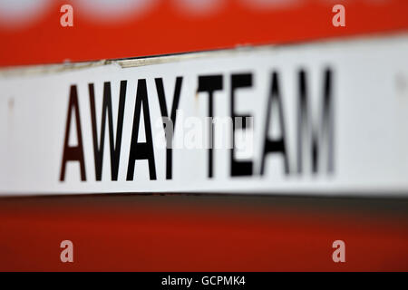 Soccer - npower Football League One - Notts County v Yeovil Town - Meadow Lane Stock Photo