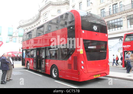 REAR VIEW ADL ALEXANDER DENNIS ENVIRO 400 MMC NEW GENERATION 2015 ...