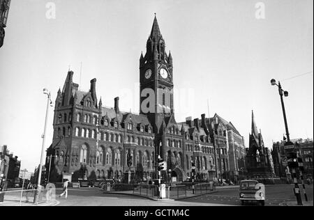 The imposing Neo-gothic Manchester Town Hall. Completed by architect Alfred Waterhouse in 1877, the building features imposing murals by the artist Ford Madox Brown depicting important events in the history of the city Stock Photo