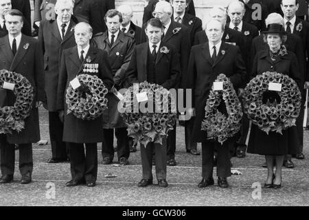 Britain's political leaders at the Cenotaph. (l-r) James Molyneaux (Official Ulster Unionist), Dr David Owen (SDP), Neil Kinnock (Labour) and Prime Minister Margaret Thatcher (Conservative). Stock Photo