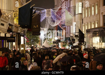 Bond Street Christmas lights. A general view of Bond Street as the Christmas lights are turned on, London. Stock Photo