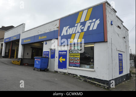 Stock - Kwik-Fit Garage. A Kwik-Fit garage in Bristol Stock Photo