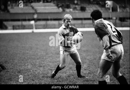 Rugby Union - Harlequins v Richmond - Twickenham. Stuart Winship, Harlequins, with the ball Stock Photo