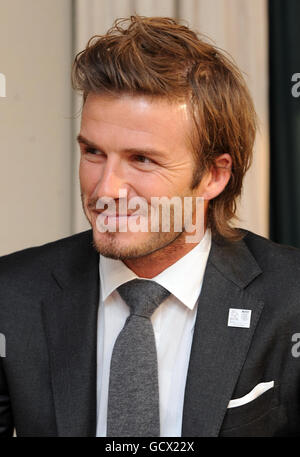 England 2018 Vice President David Beckham meets with President of the Football Association, Prince William and Britain's Prime Minister David Cameron during a meeting to discuss the upcoming 2018 World Cup bid winners announcement on Thursday, at the Steigenberger Hotel in Zurich, Switzerland. Stock Photo