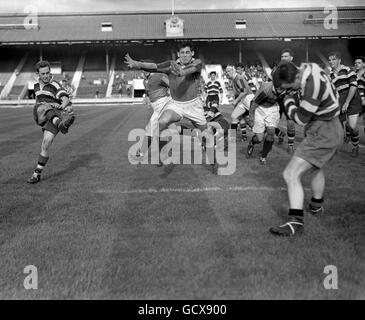 Rugby Union - Harlequins v Bath - White City Stadium Stock Photo