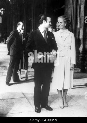 Prince Michael of Kent marrying Baroness Marie-Christine von Reibnitz in a civil ceremony at Vienna Town Hall. Stock Photo