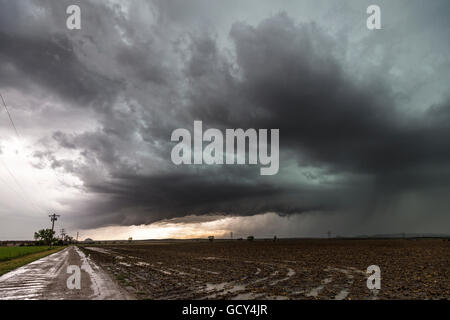 A supercell thunderstorm near Bridgeport, Nebraska, May 15, 2015. Stock Photo