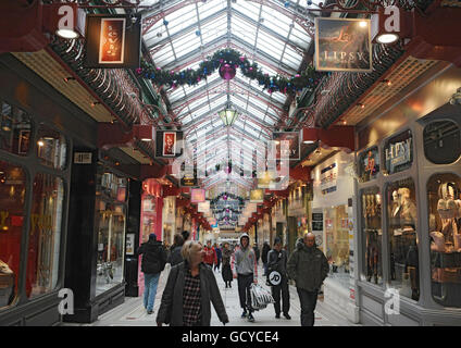 Christmas Shopping 2010 - Leeds Stock Photo