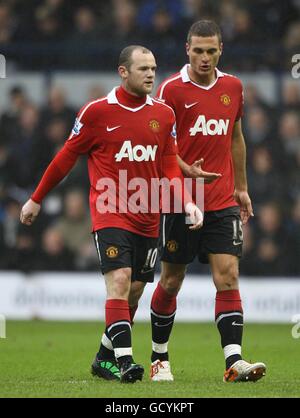 Soccer - Barclays Premier League - West Bromwich Albion v Manchester United - The Hawthorns. Manchester United's Wayne Rooney (left) and Gabriel Obertan (right) Stock Photo