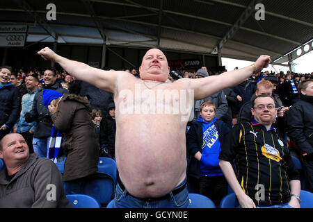 Sheffield Wednesday fan Paul 'Tango Man' Gregory braves the cold conditions Stock Photo