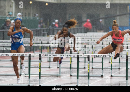 Eugene, USA. 8th July, 2016. Women's 100m Hurdles Semi-Finals in a heavy rain storm at the 2016 USATF Olympic Trials at Historic Hayward Field in Eugene, Oregon, USA. Credit:  Joshua Rainey/Alamy Live News. Stock Photo