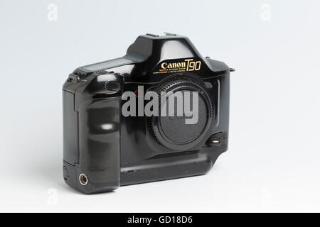 canon-t90-slr-camera-with- canon-t90-slr-camera-with-